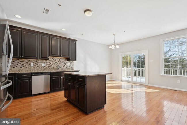 Foto del edificio - 2723 Keebler Ct