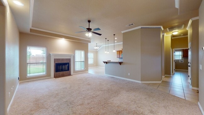 Foto del edificio - Unique opportunity to rent till June 30, 2...