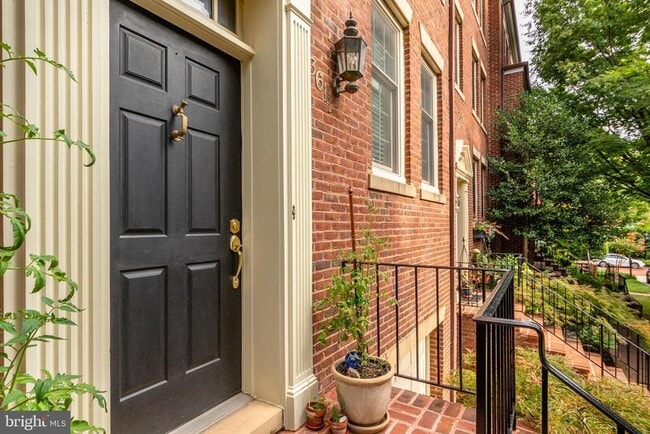 Foto del edificio - 3611 Winfield Lane Northwest
