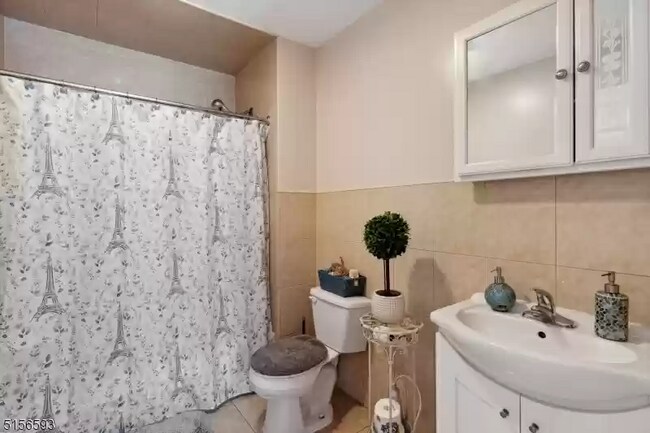 Foto del edificio - 553 E 26th St