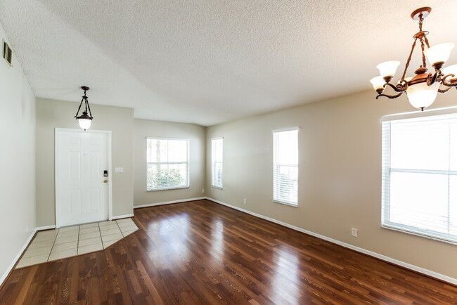 Foto del edificio - 1453 NW 208th Terrace