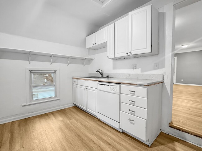 Foto del edificio - 129 Palmer St NE