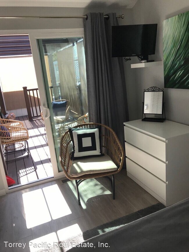 Foto del edificio - 2 br, 1 bath House - 1624 N. Coast Highway...