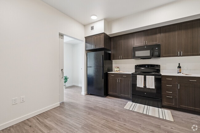 1 habitación, 1 baño - 453 pies cuadrados: Sala de estar - El Camino Real