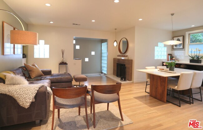 Foto del edificio - 2707 Westwood Blvd