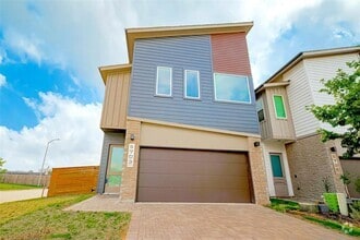 Building Photo - 5703 Pampero Ln