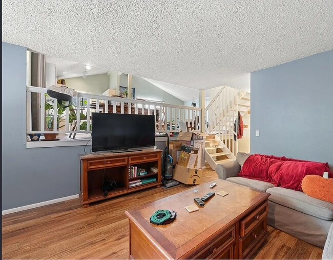 Building Photo - 2633 Sherwood Cir