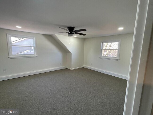 Building Photo - 21 Belmont Ln