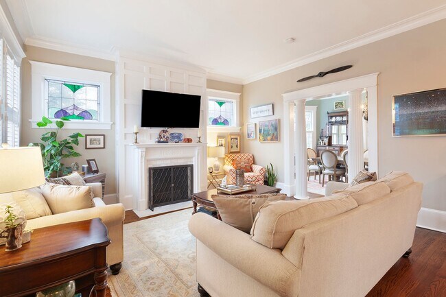 Foto del edificio - Timeless 3/2 in the Heart of Midtown by Piedmont Park!