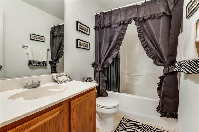 Building Photo - 716 Kristi Ln