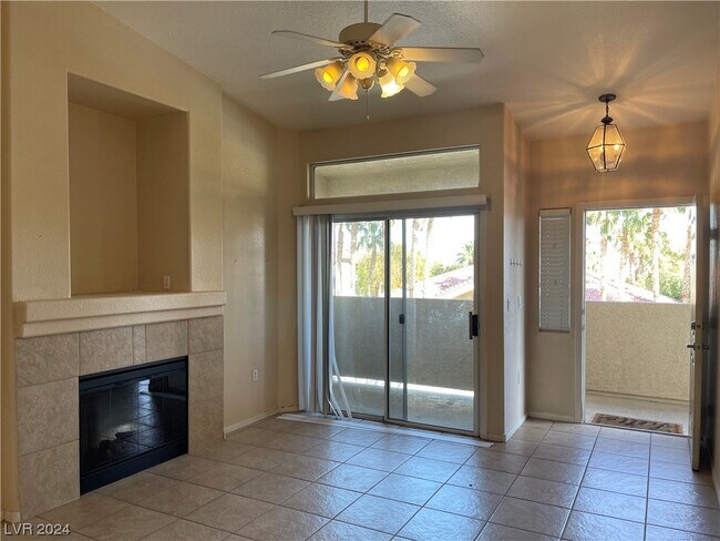 Building Photo - 3395 Cactus Shadow St