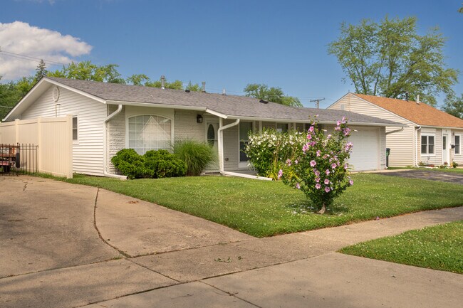 Foto del edificio - 6 E Briarwood Dr