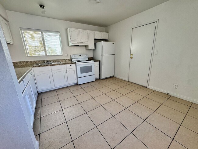 Foto del edificio - Single-story 1 bedroom unit available for immediate move-in!