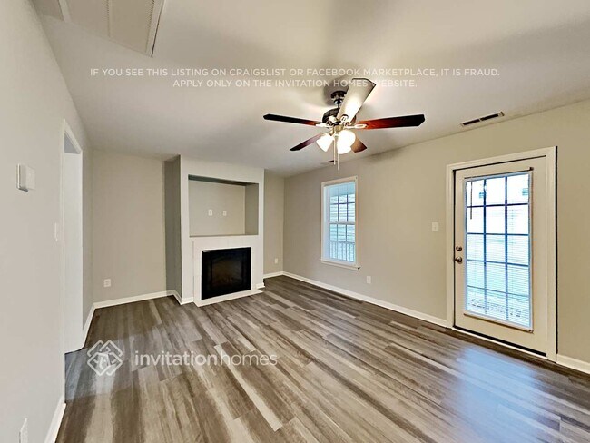 Foto del edificio - 306 Whitehall Ct