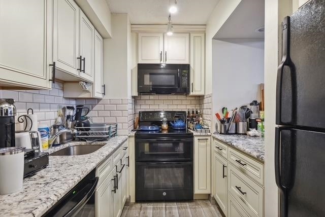 Building Photo - 551 Observer Hwy