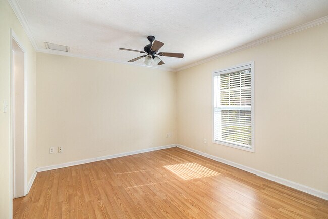 Foto del edificio - 1520 Magnolia St NE