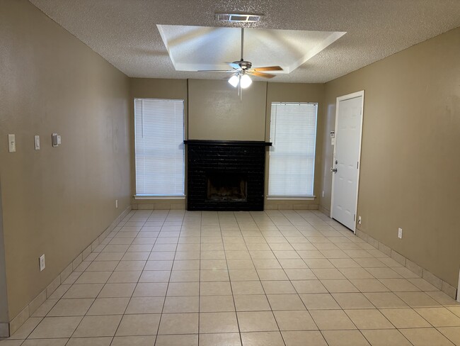 Living Room - 716 Long Ct