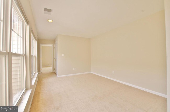 9111 Stonegarden Dr Lorton Va 22079 House For Rent In Building Photo 9111 Stonegarden Dr