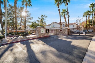 Building Photo - 1300 S Arlington St