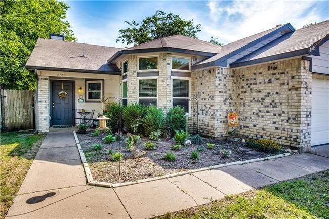 Foto del edificio - 5613 Stone Meadow Ln