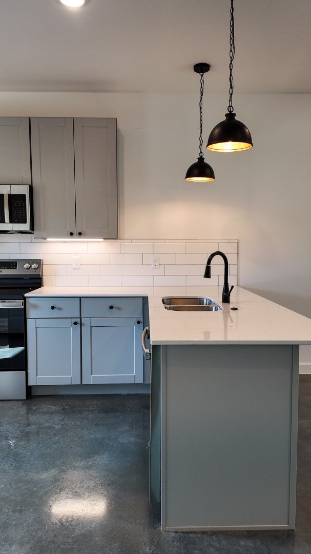 Foto del edificio - 1716 Rosemary Dr