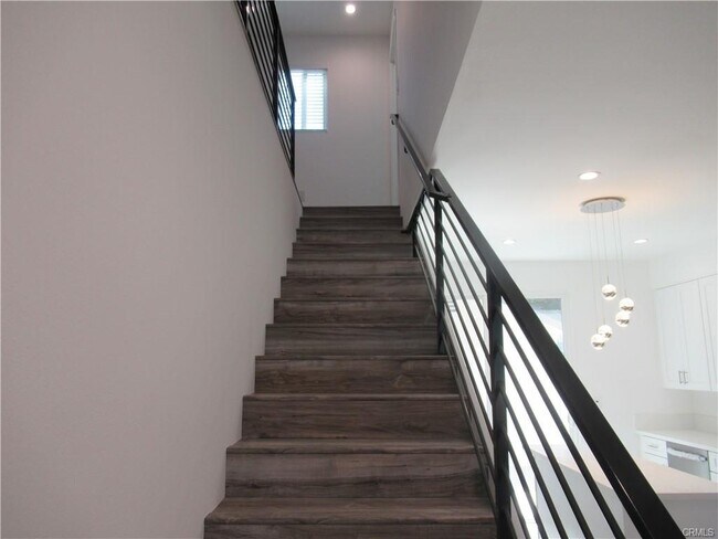 Foto del edificio - 4532 Sharon Ave