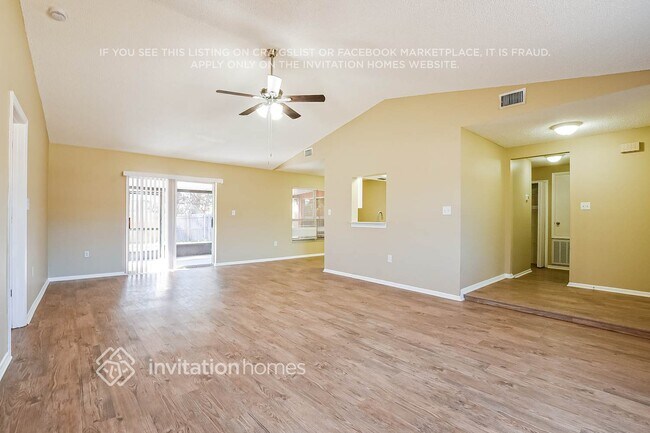 Foto del edificio - 5210 Curtis Blvd