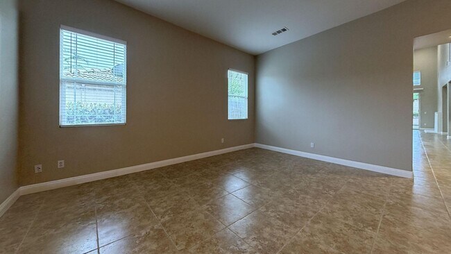 Building Photo - 36289 Thousand Oaks Pl