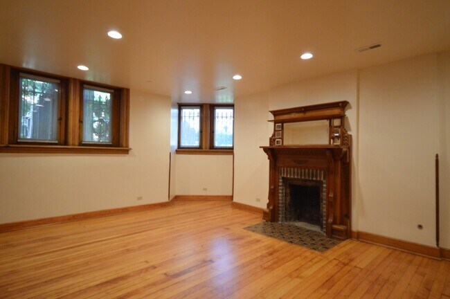 Building Photo - 1501 W Jackson Blvd