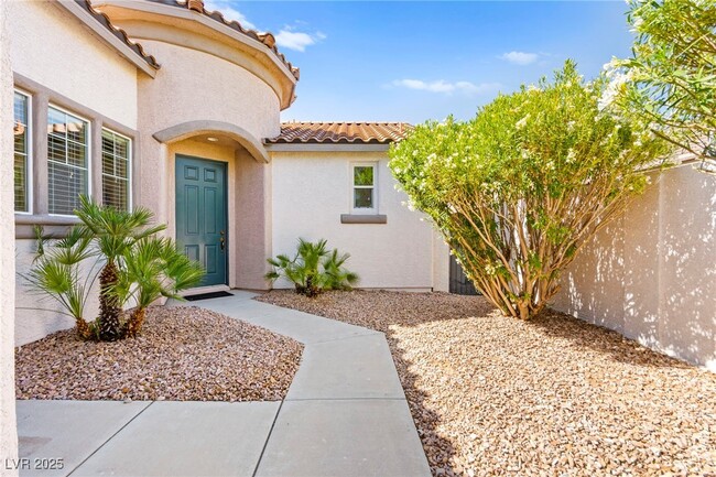 Building Photo - 11764 Golden Moments Ave