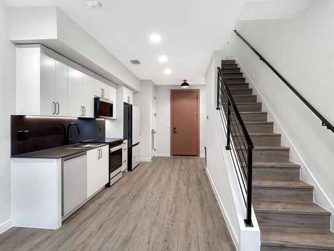 Foto del edificio - Resort-Style Living at Dovetail | 2 Bed / 2 Bath | Gated Entry