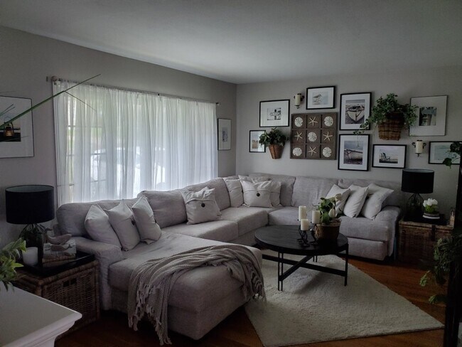 Foto del edificio - 6915 Foxcroft Dr