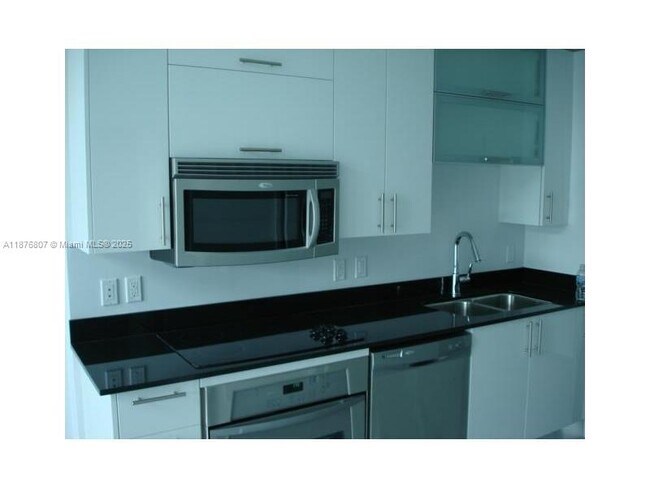Foto del edificio - 60 SW 13th St