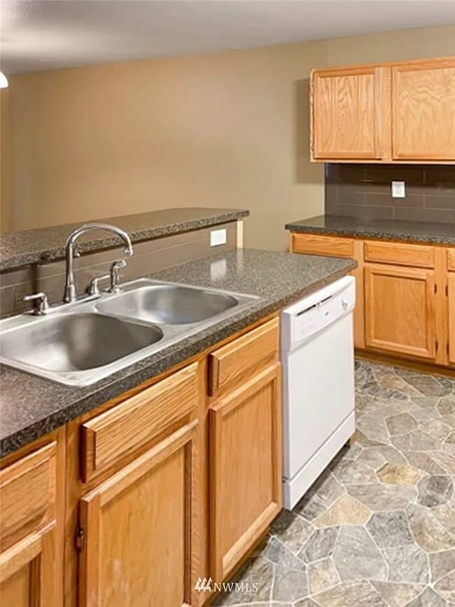 2104 N Yellowstone St, Ellensburg, WA 98926 Townhome Rentals in