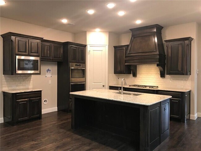 Foto del edificio - 7005 Collin McKinney Pkwy