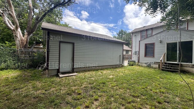 Foto del edificio - $1595 - 5 bed 2 bath - Single Family Home ...