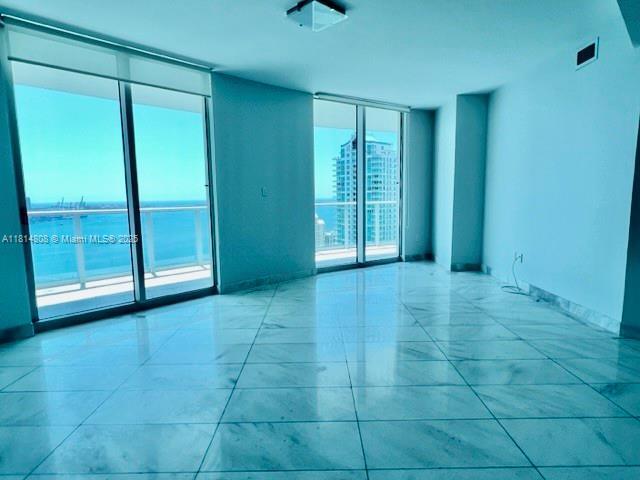 Building Photo - 300 S Biscayne Blvd