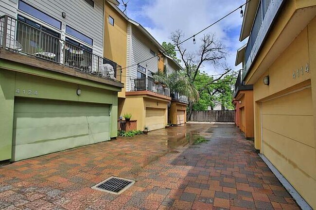 Foto del edificio - 4122 Spencer St