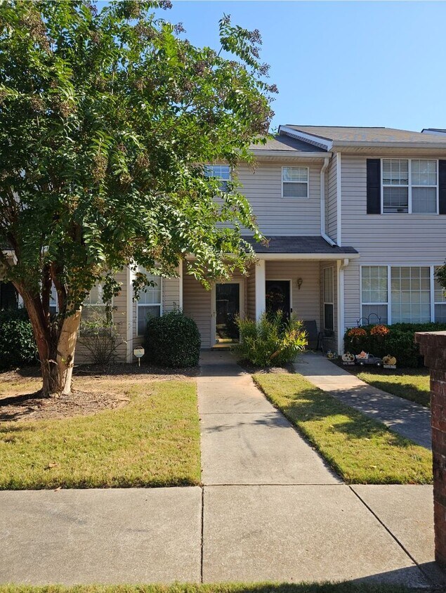 Primary Photo - Welcome home to Newnan's Landings At Calum...