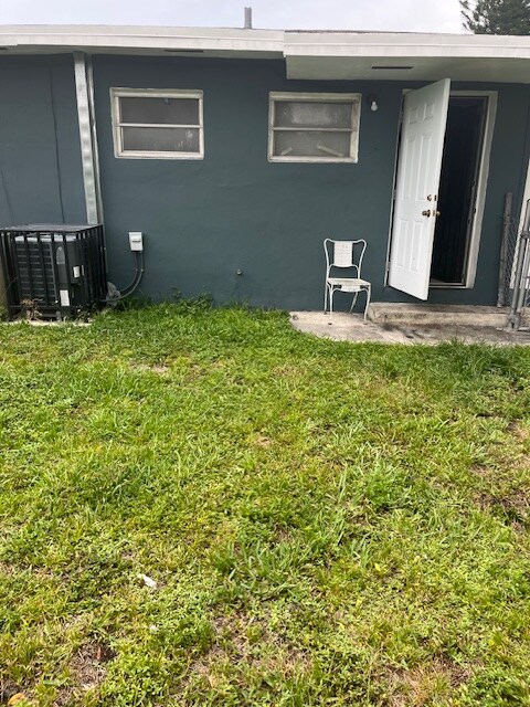 Foto del edificio - 2370 NW 80th St