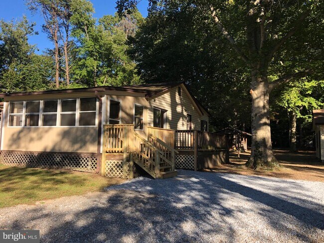 Building Photo - 7815 Bensville Rd