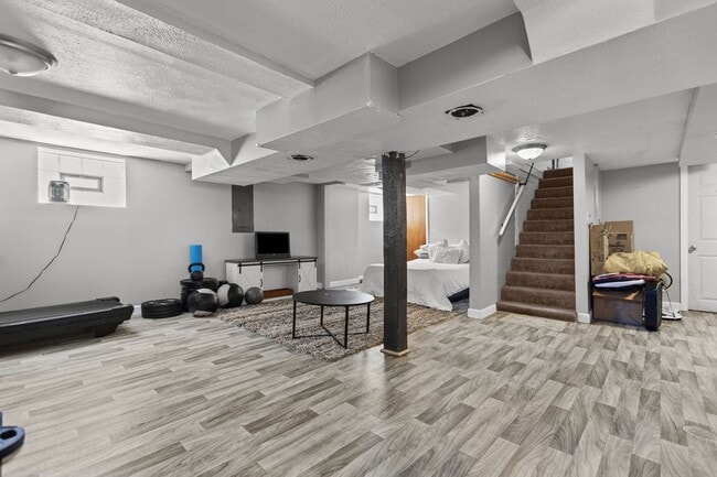 Building Photo - 4 br, 2 bath House - 166 Warrendale Bakers...