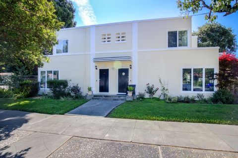 Building Photo - 1104 Willow Glen Way