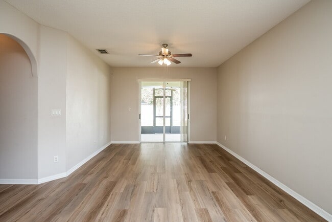 Building Photo - 1741 Mountclair Ct