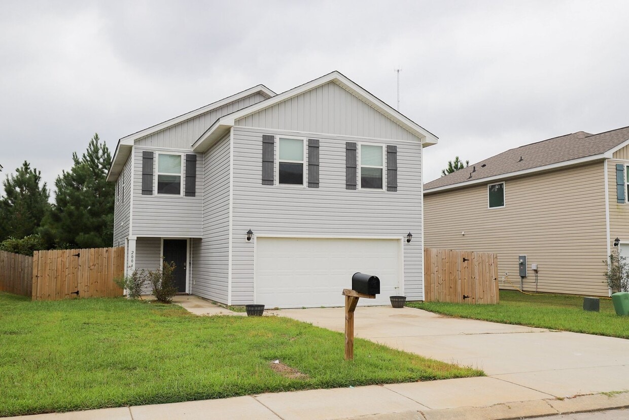 Primary Photo - Spacious 4-Bedroom Home for Rent in St. Martin, MS!**