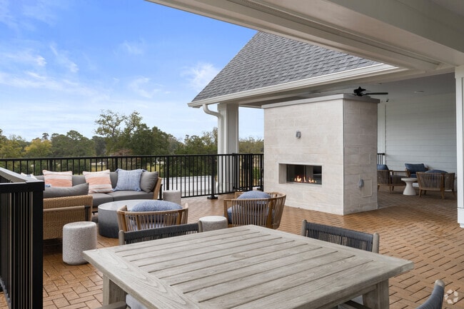 Rooftop Balcony - Oak Grove at Blake Farm