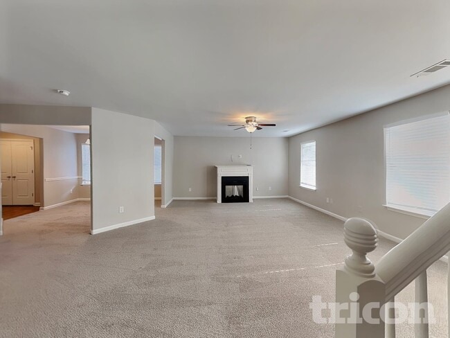 Building Photo - 121 Pristine Dr