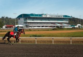 A minutos de Emerald Downs - Villas at Auburn