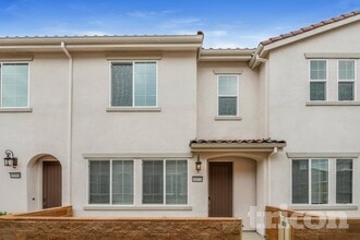 Building Photo - 10570 Vina Ct