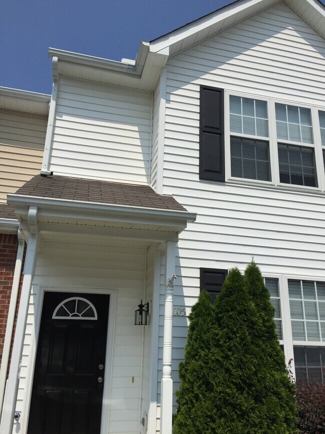 Building Photo - 8605 London Park Ct